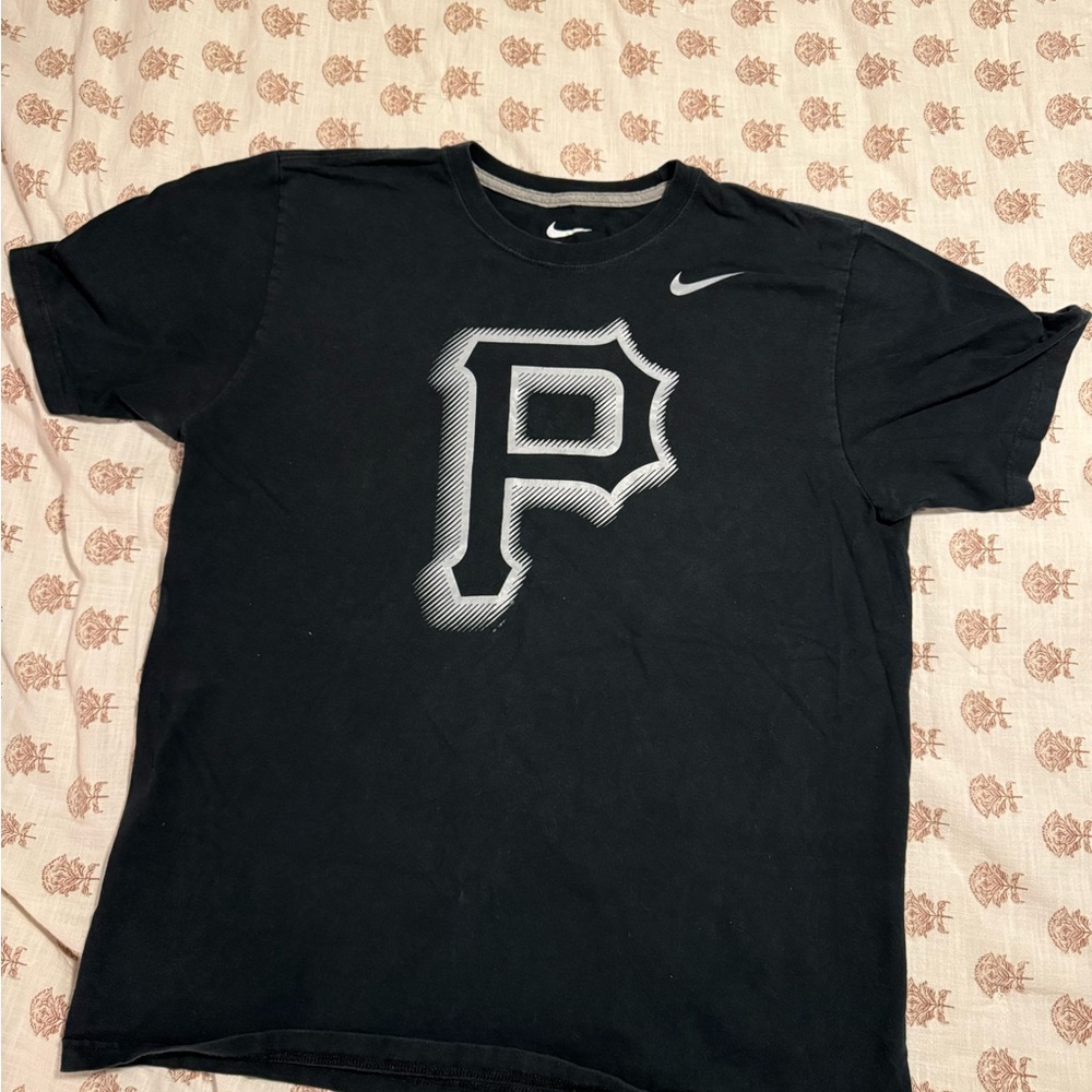 Nike Black Short Sleeve Tee w/ Pittsburgh Pirates logo